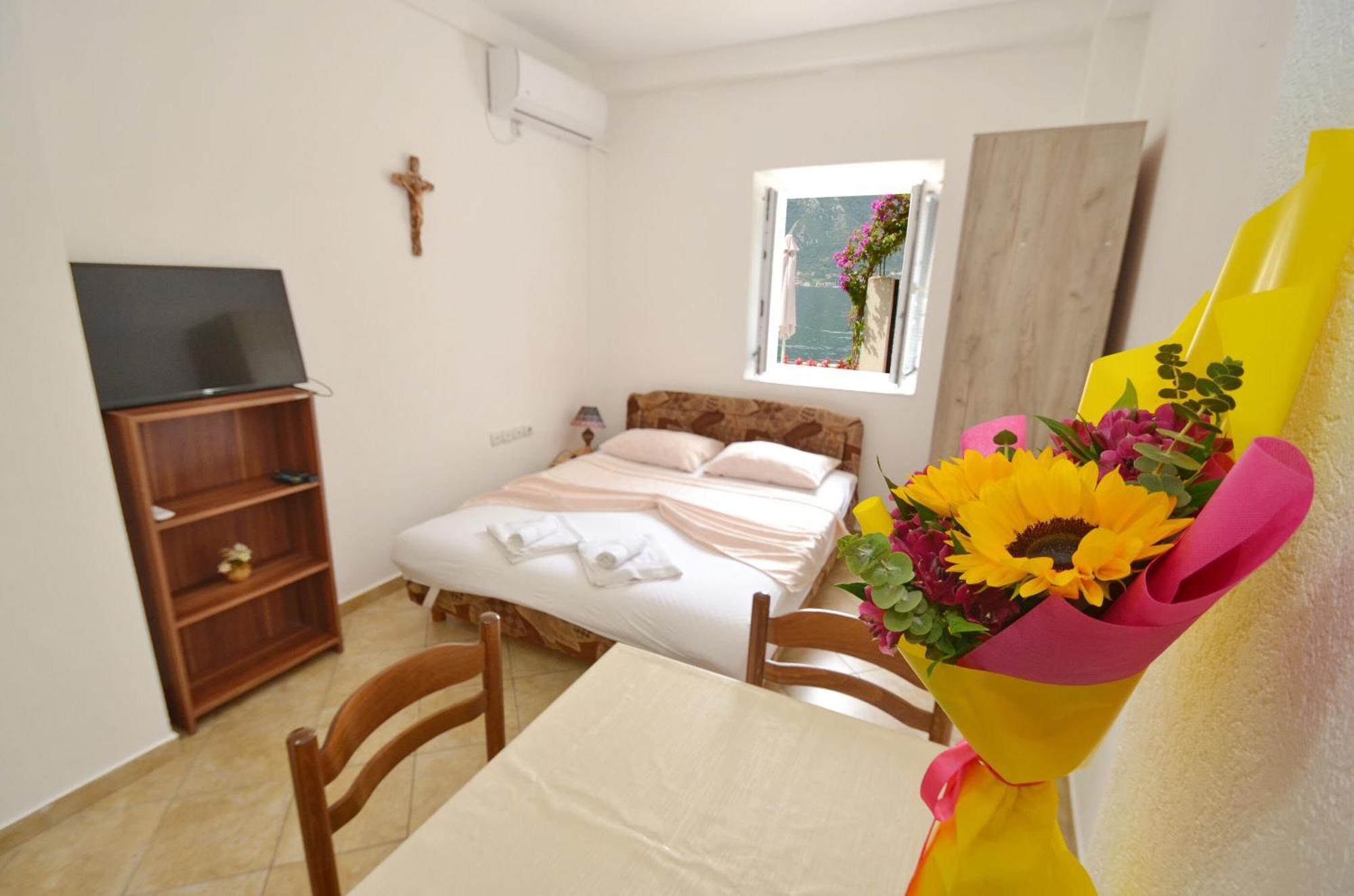 Apartments Mir I Dobro Kotor Dış mekan fotoğraf