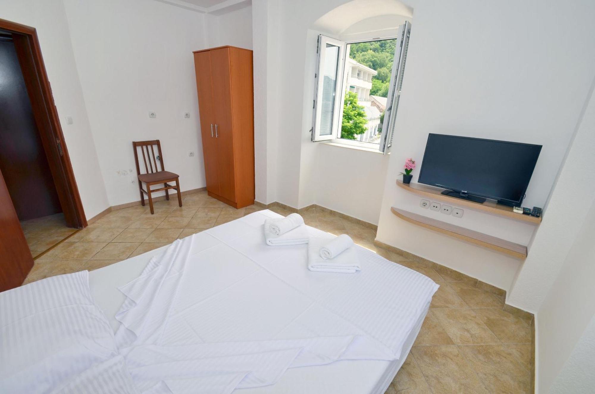 Apartments Mir I Dobro Kotor Dış mekan fotoğraf